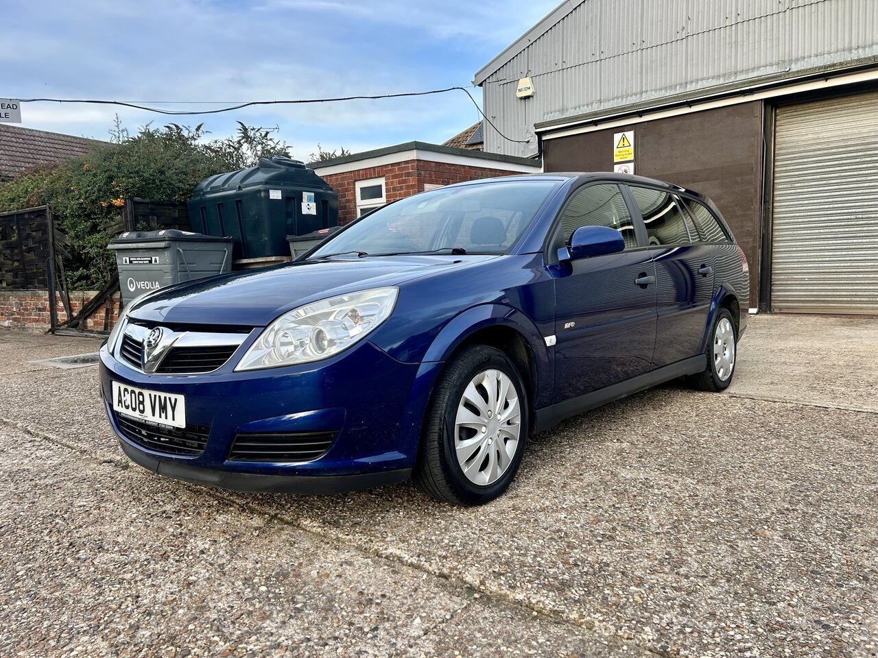 Used Vauxhall Vectra 2008 for sale - 76176214: Photo 2