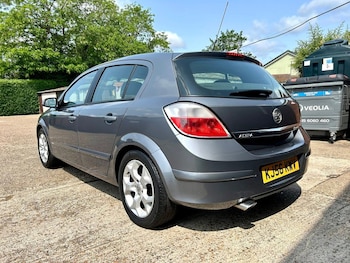 Used Vauxhall Astra 2006 for sale - 75972339: Photo
