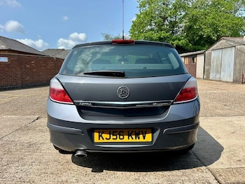 Used Vauxhall Astra 2006 for sale - 75972339: Photo