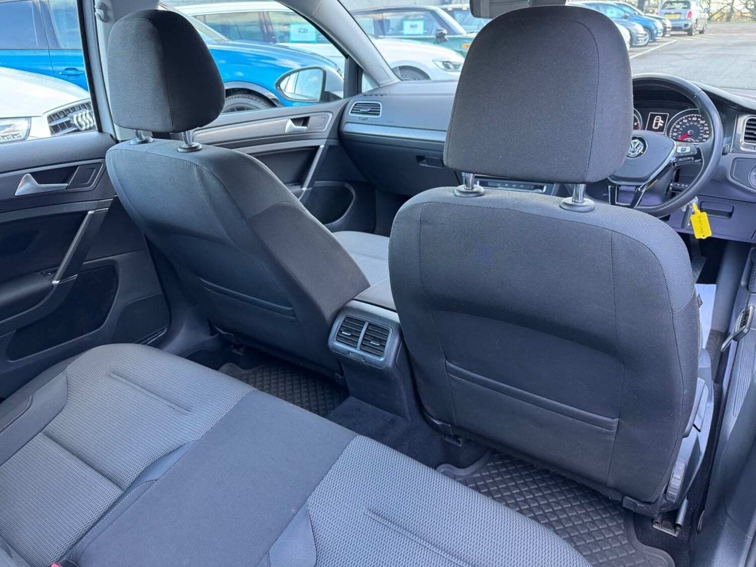 Used Volkswagen Golf 2017 for sale - 77283933: Photo 37