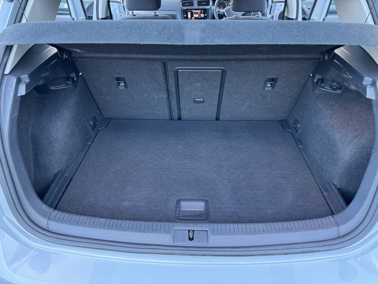 Used Volkswagen Golf 2017 for sale - 77283933: Photo 43