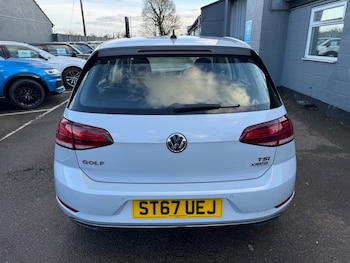 Used Volkswagen Golf 2017 for sale - 77283933: Photo