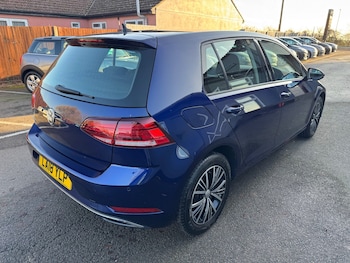 Used Volkswagen Golf 2018 for sale - 76710632: Photo