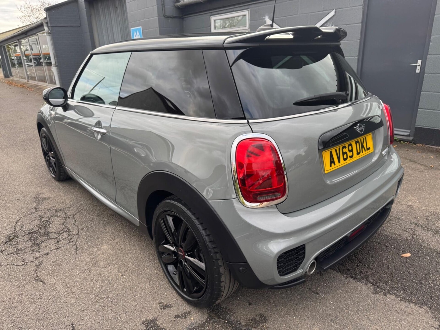 Used MINI Hatch 2019 for sale - 76576597: Photo 8
