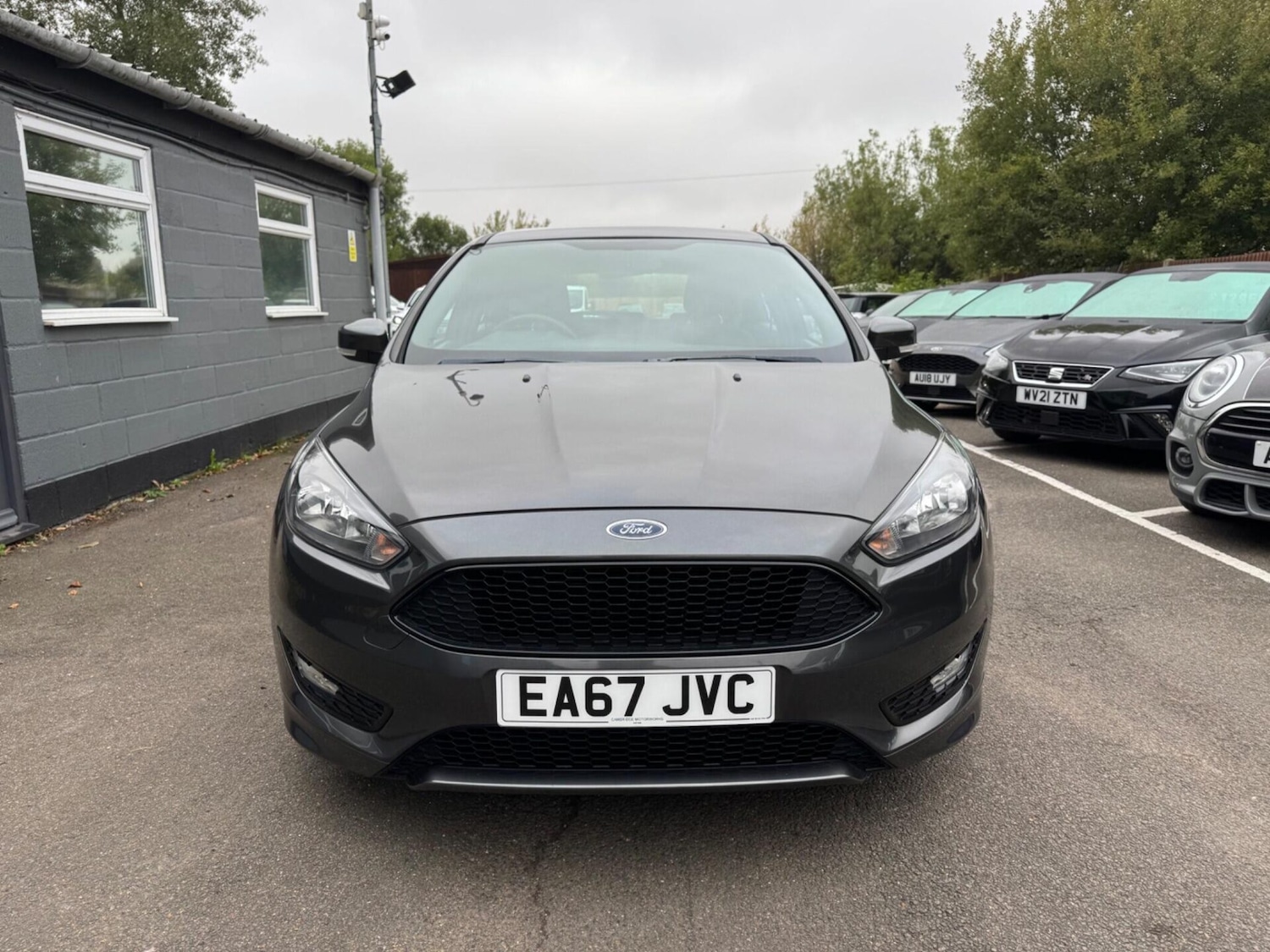 Used Ford Focus 2017 for sale - 76576599: Photo 3
