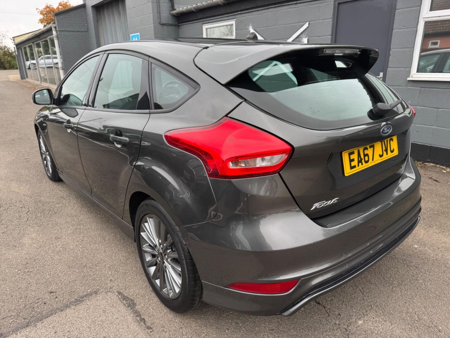 Used Ford Focus 2017 for sale - 76576599: Photo 8