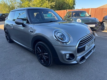 Used MINI Hatch 2018 for sale - 76072147: Photo