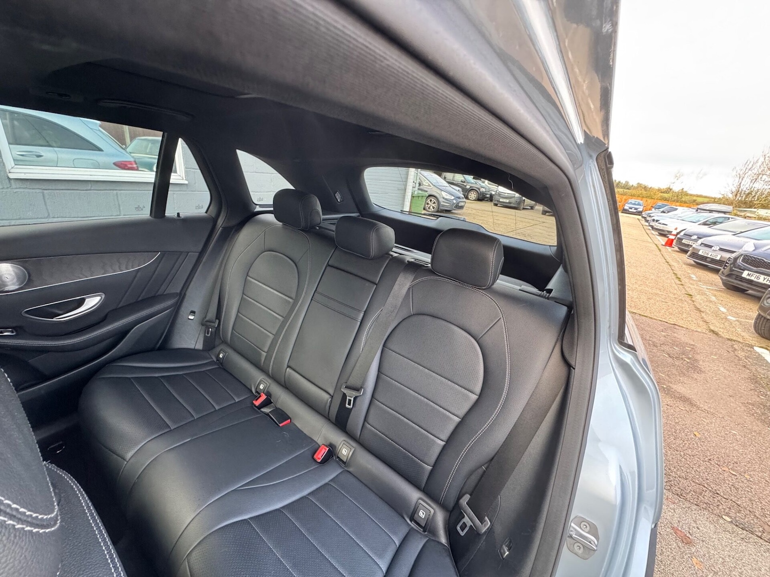 Used Mercedes-Benz GLC 2018 for sale - 76641718: Photo 28