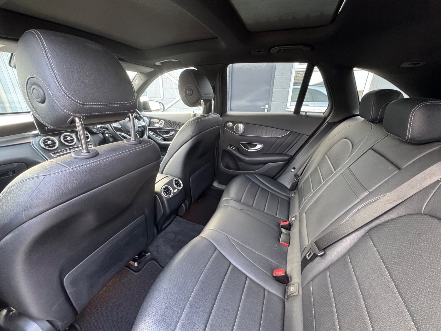 Used Mercedes-Benz GLC 2018 for sale - 76641718: Photo 38