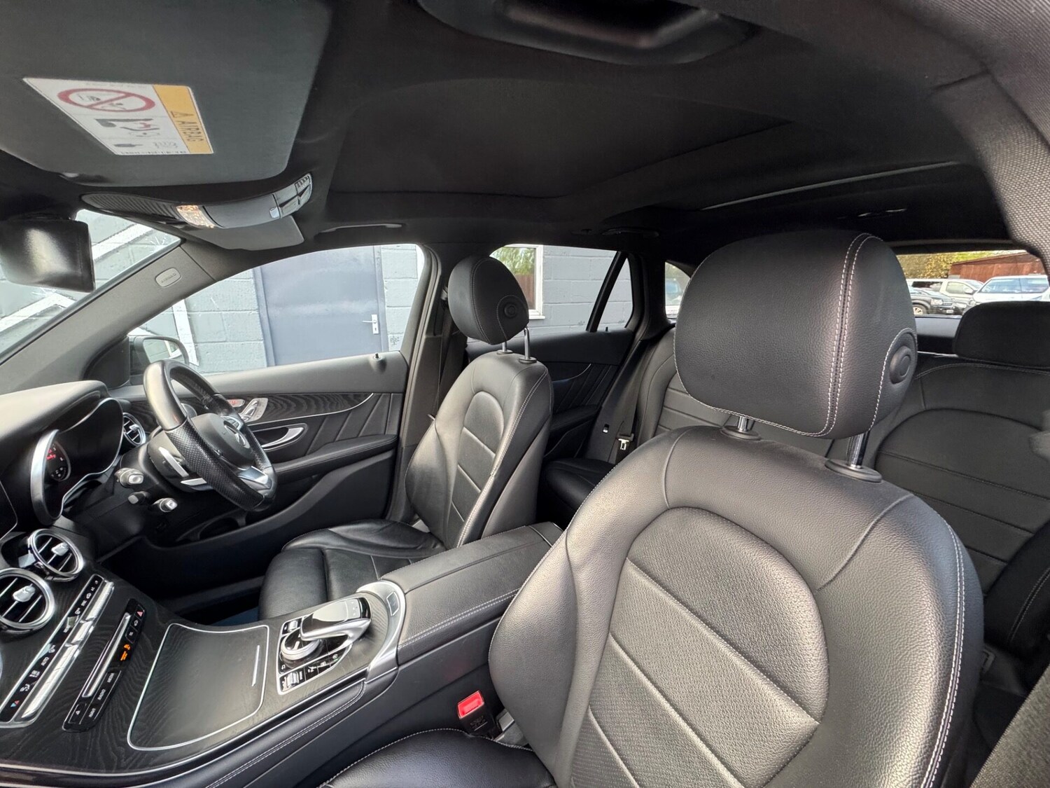 Used Mercedes-Benz GLC 2018 for sale - 76641718: Photo 40