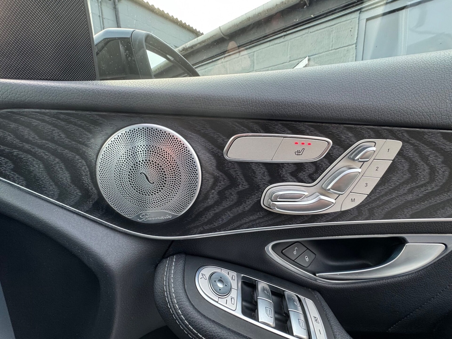 Used Mercedes-Benz GLC 2018 for sale - 76641718: Photo 51