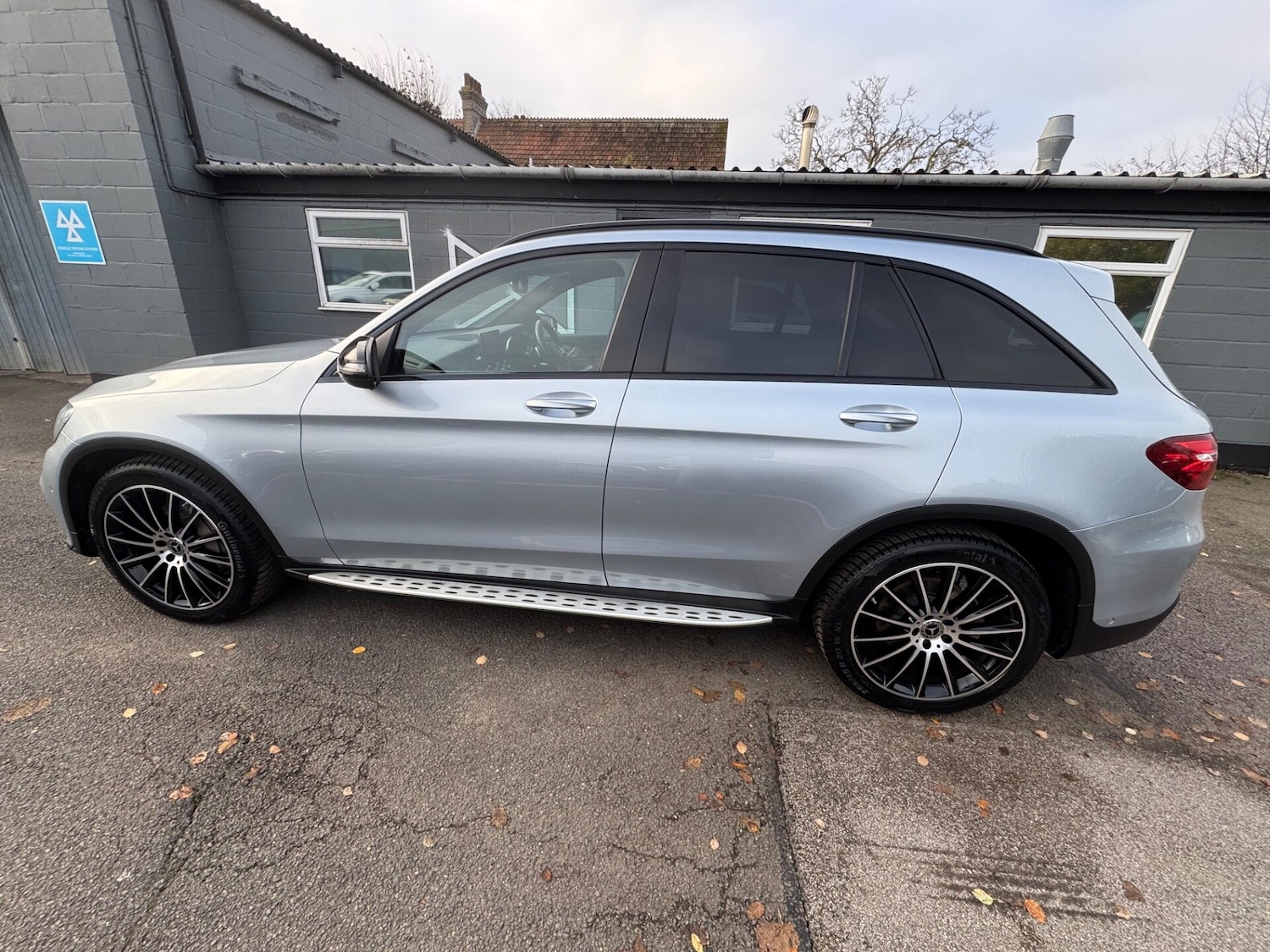 Used Mercedes-Benz GLC 2018 for sale - 76641718: Photo 6
