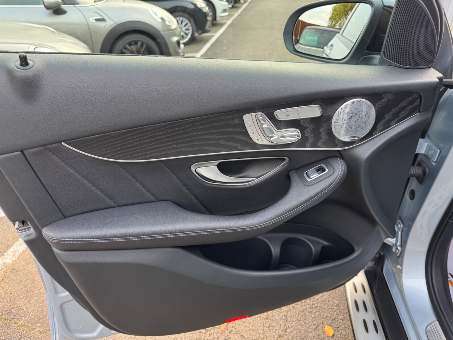 Used Mercedes-Benz GLC 2018 for sale - 76641718: Photo 63