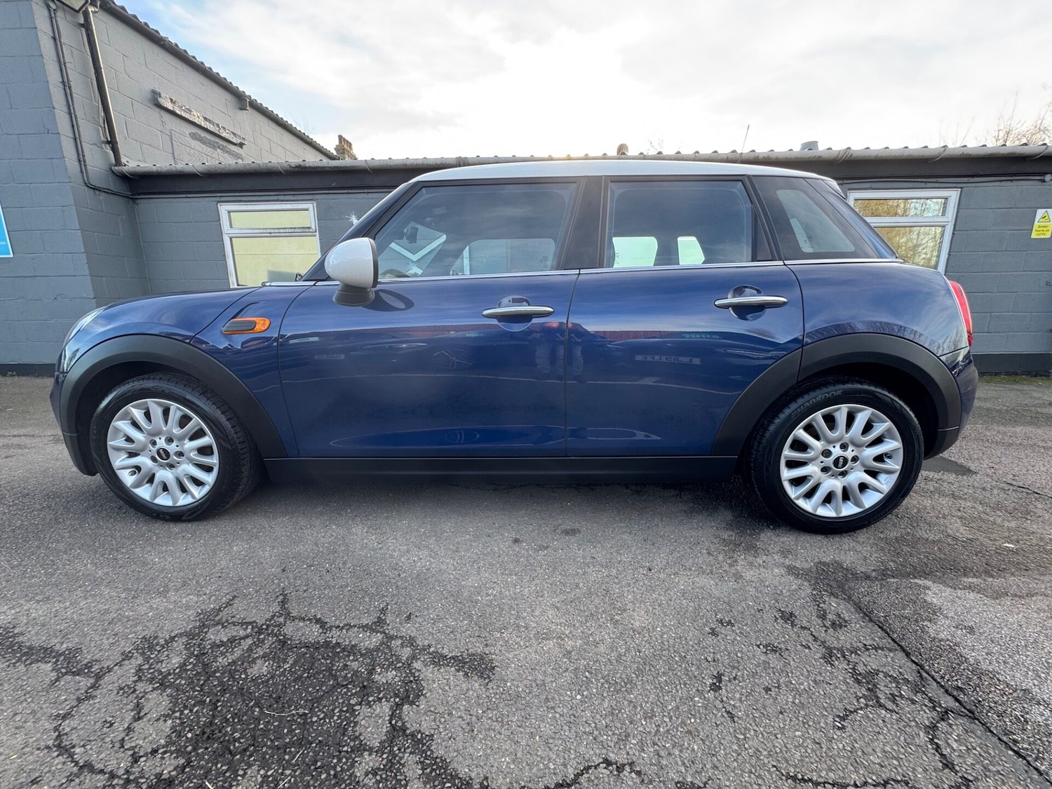 Used MINI Hatch 2016 for sale - 77608052: Photo 34