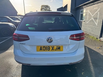 Used Volkswagen Passat 2018 for sale - 76576612: Photo