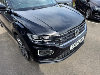 Used Volkswagen T-Roc 2020 for sale - 75857890: Photo