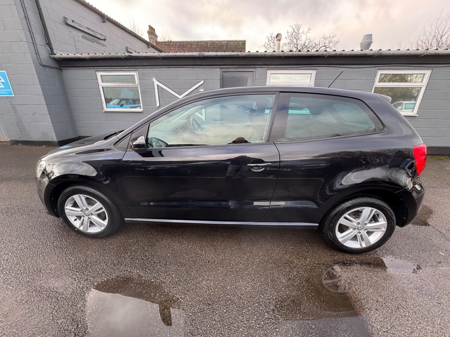 Used Volkswagen Polo 2017 for sale - 77208676: Photo 6