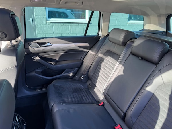 Used Volkswagen Passat 2018 for sale - 76175370: Photo 25