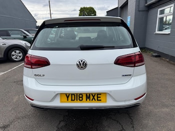 Used Volkswagen Golf 2018 for sale - 75459442: Photo