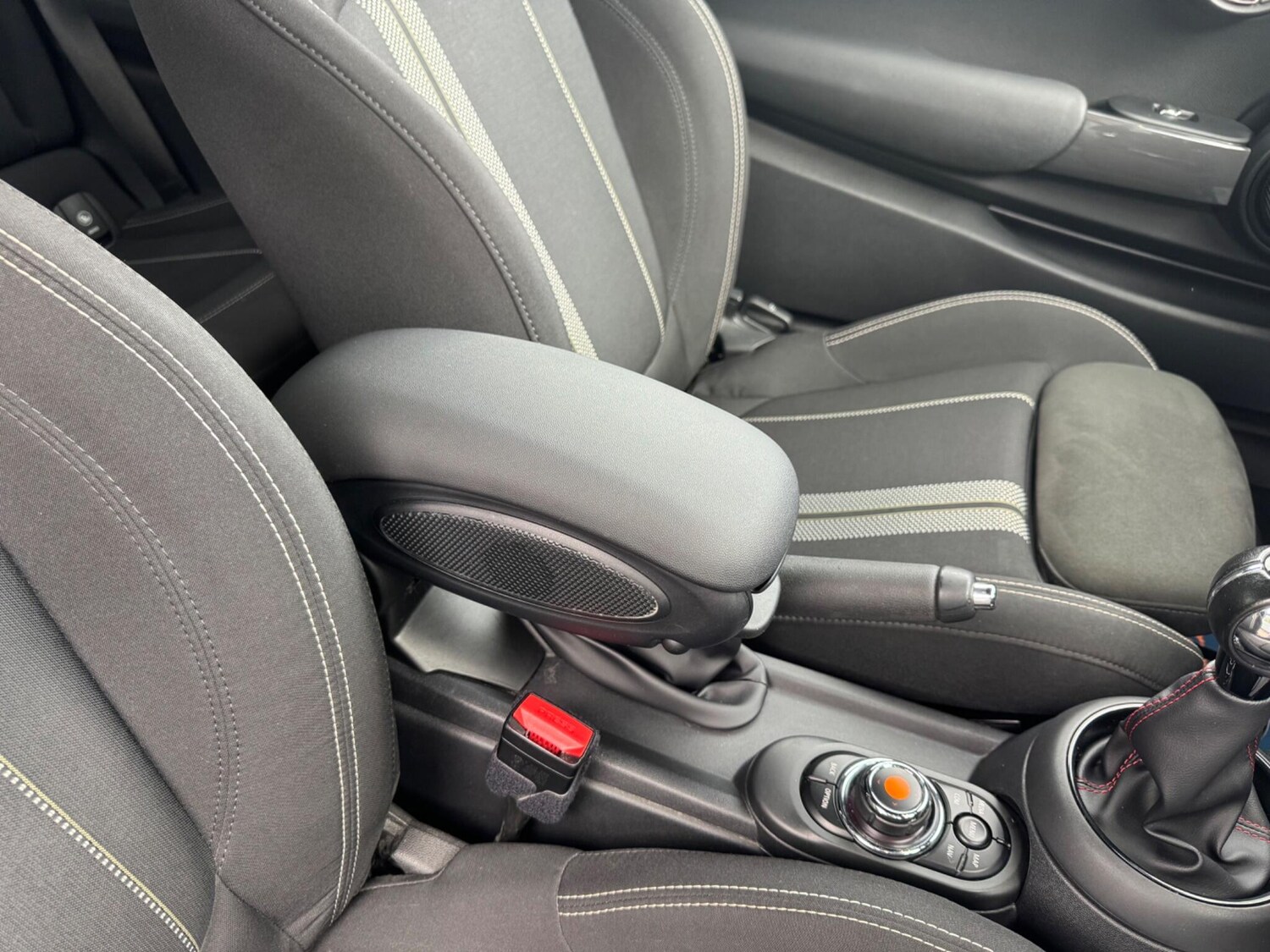 Used MINI Hatch 2019 for sale - 76336427: Photo 17