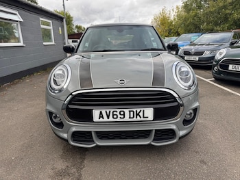 Used MINI Hatch 2019 for sale - 76336427: Photo