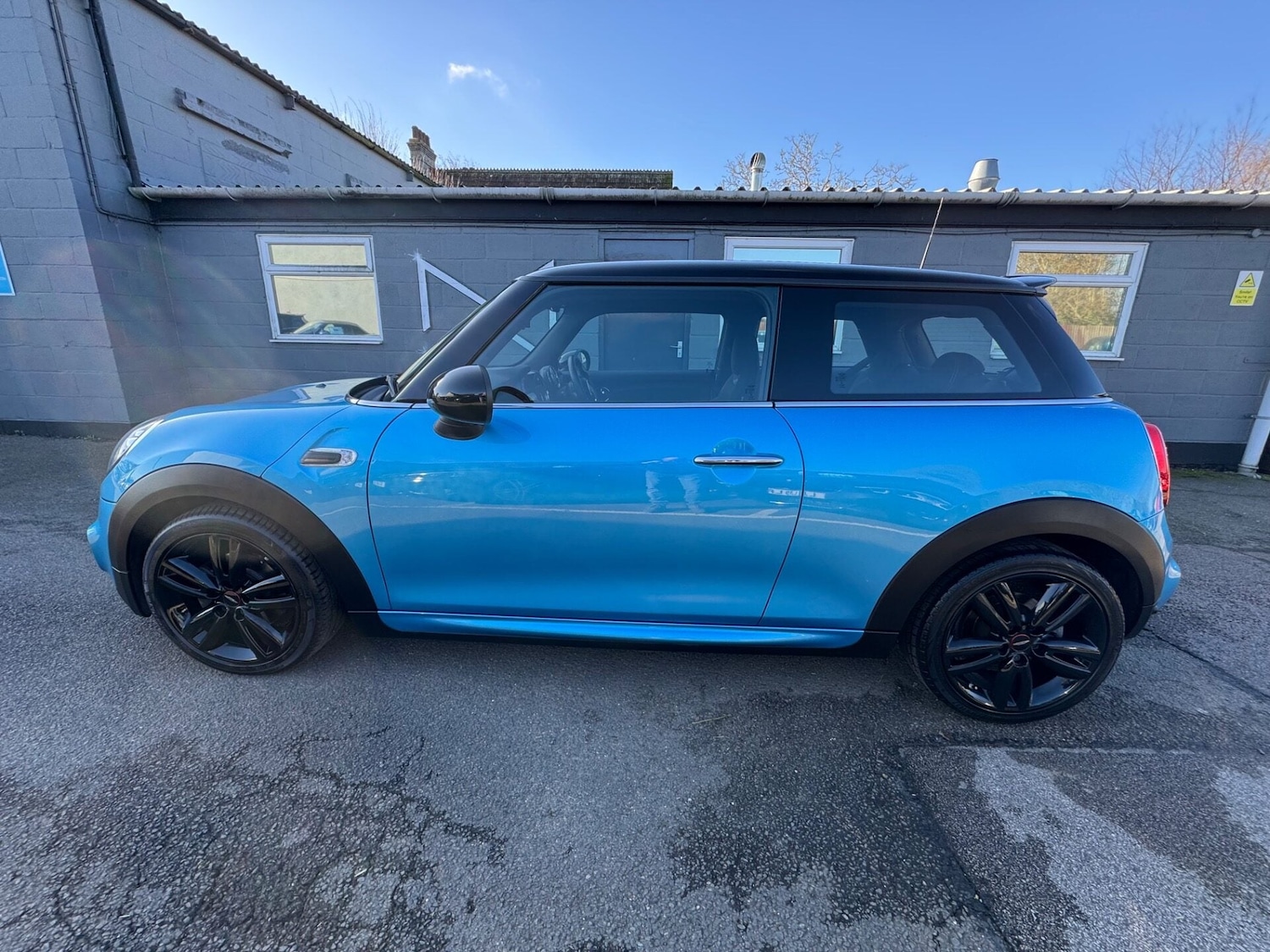 Used MINI Hatch 2019 for sale - 77493854: Photo 4