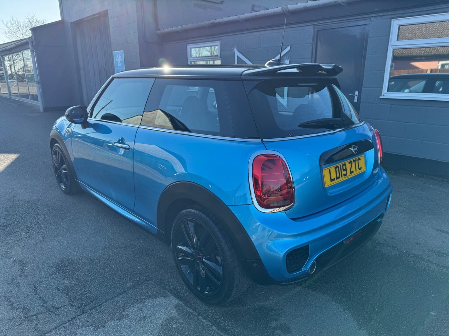 Used MINI Hatch 2019 for sale - 77493854: Photo 8