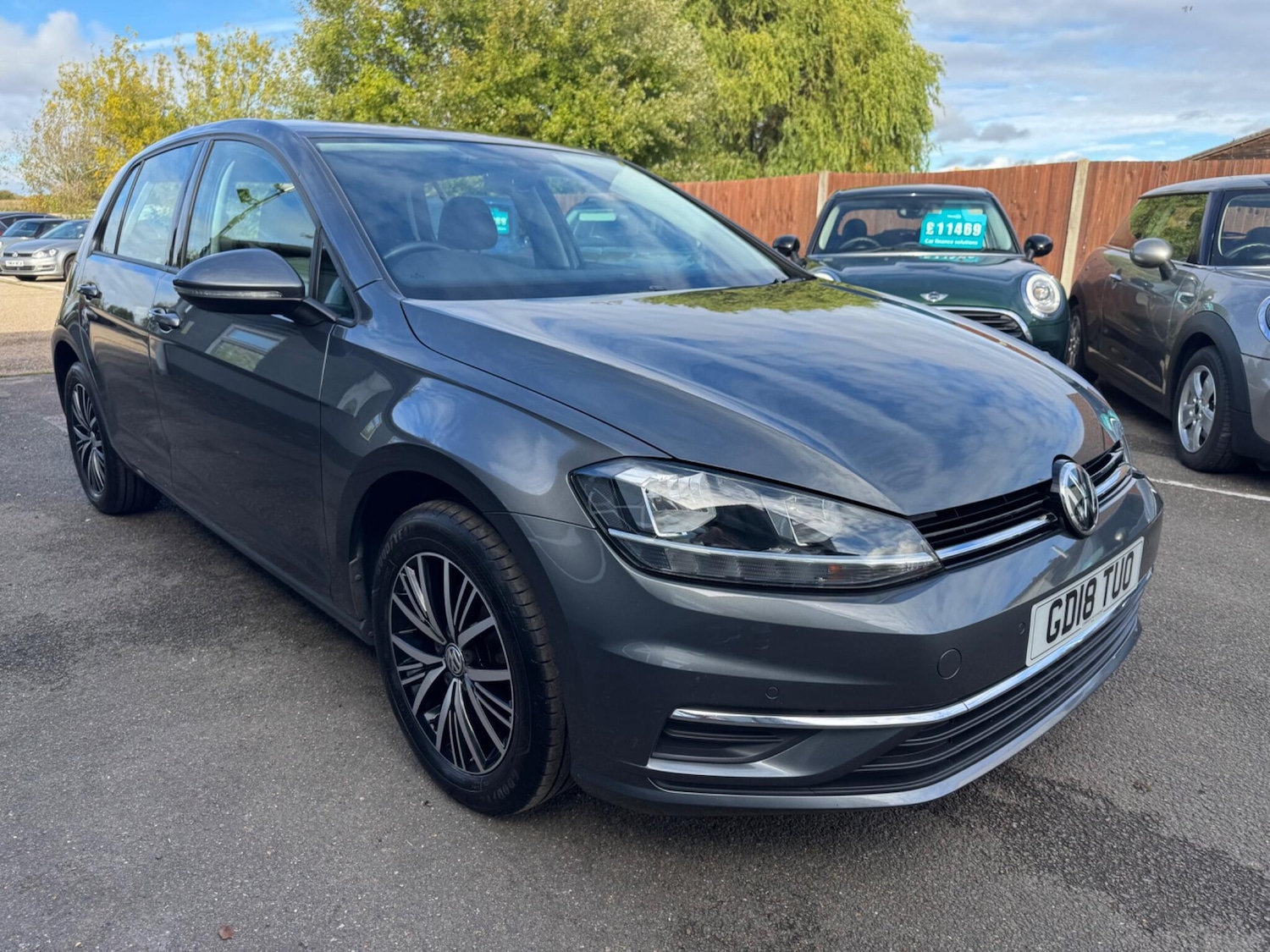 Used Volkswagen Golf 2018 for sale - 76336178: Photo 1