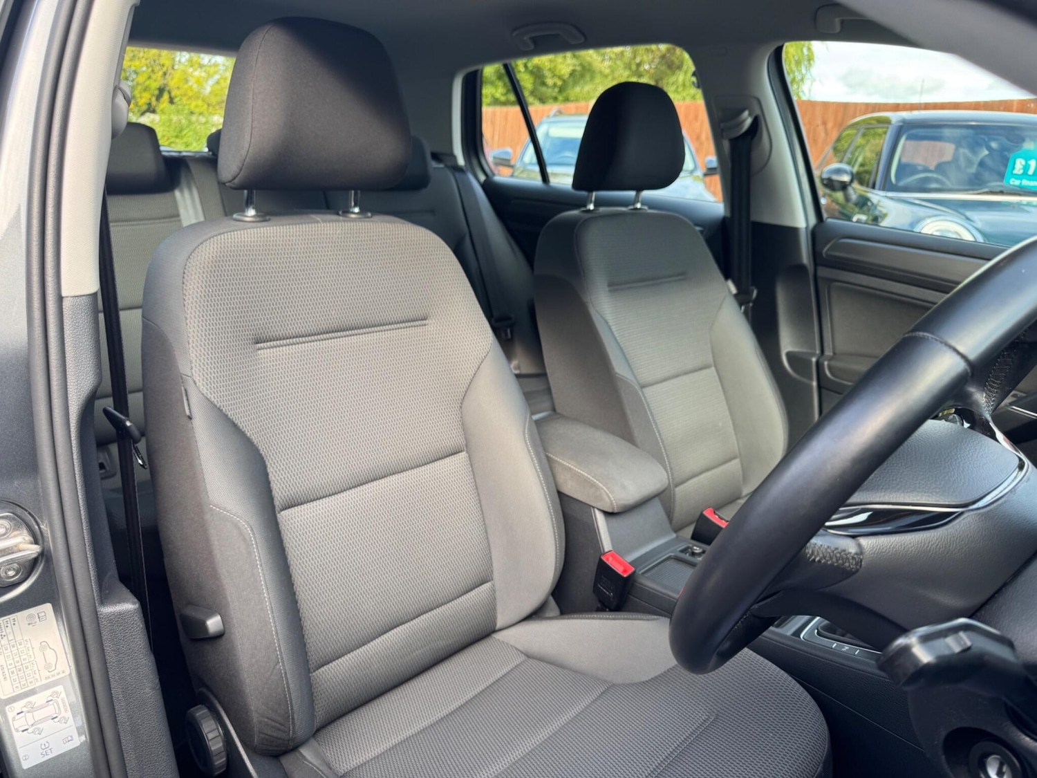 Used Volkswagen Golf 2018 for sale - 76336178: Photo 16