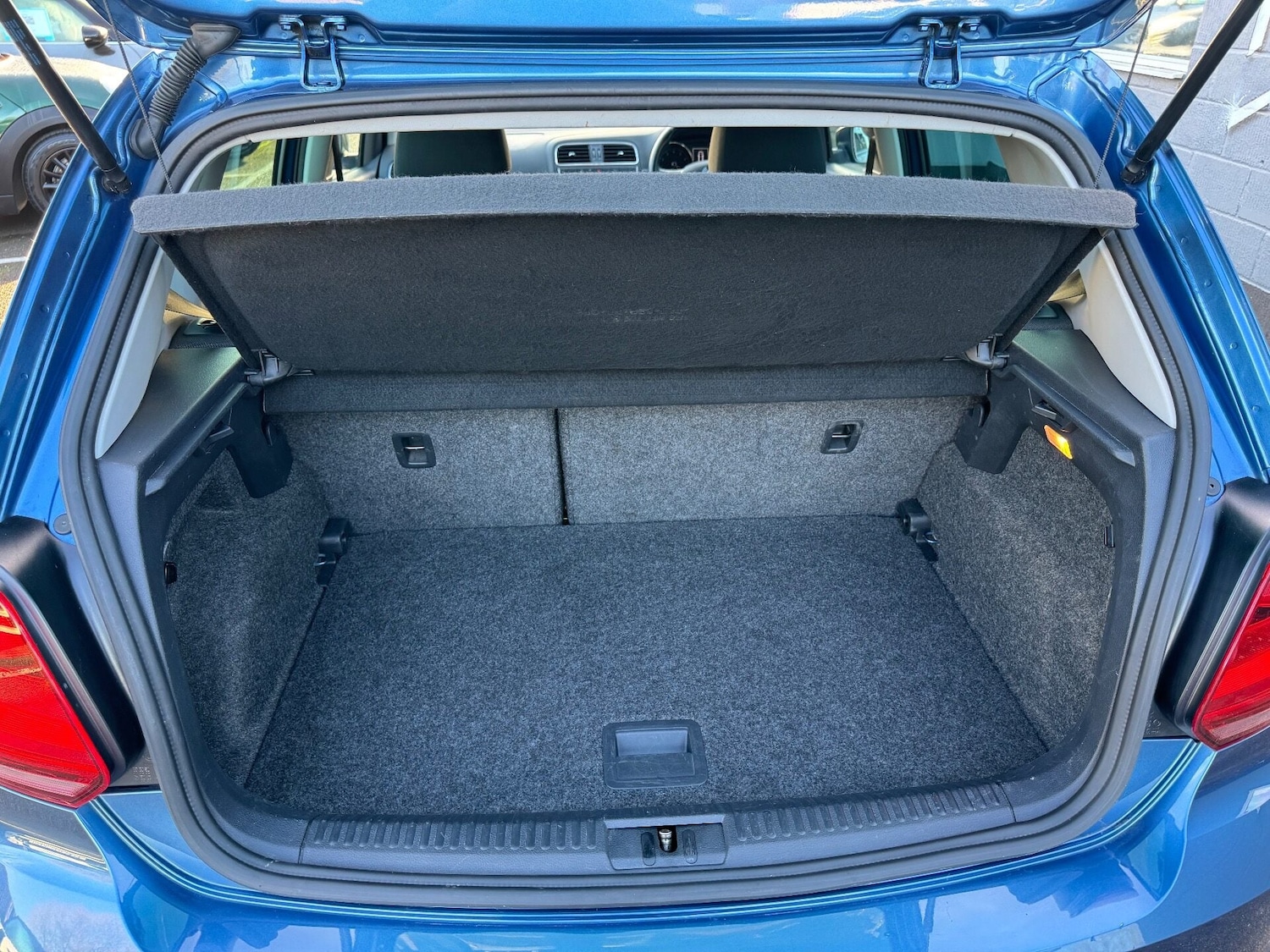 Used Volkswagen Polo 2016 for sale - 77167113: Photo 24