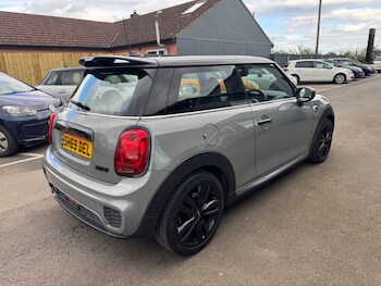 Used MINI Hatch 2019 for sale - 78289434: Photo