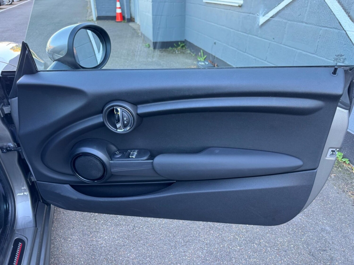 Used MINI Hatch 2018 for sale - 76576614: Photo 28