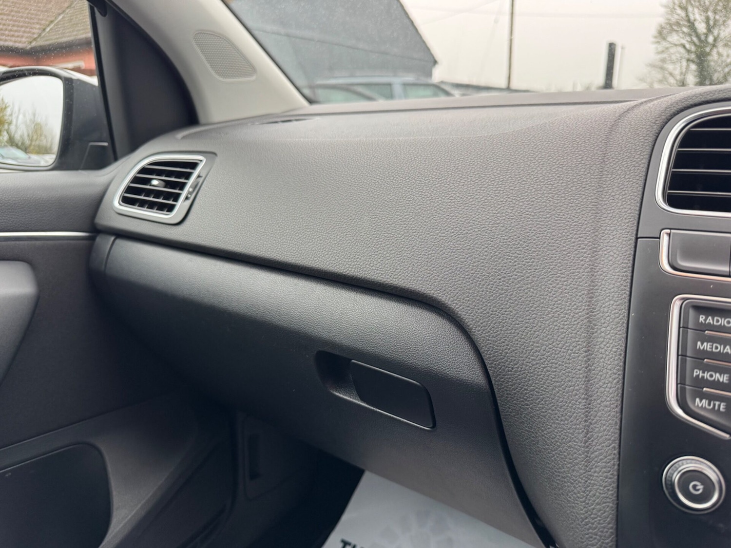 Used Volkswagen Polo 2016 for sale - 76576608: Photo 23