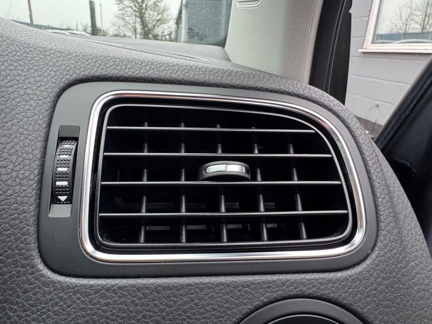 Used Volkswagen Polo 2016 for sale - 76576608: Photo 26