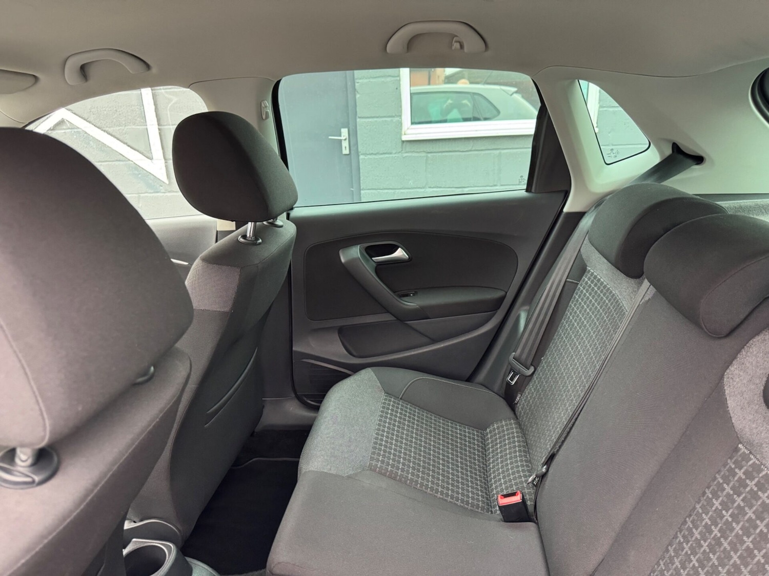 Used Volkswagen Polo 2016 for sale - 76576608: Photo 46