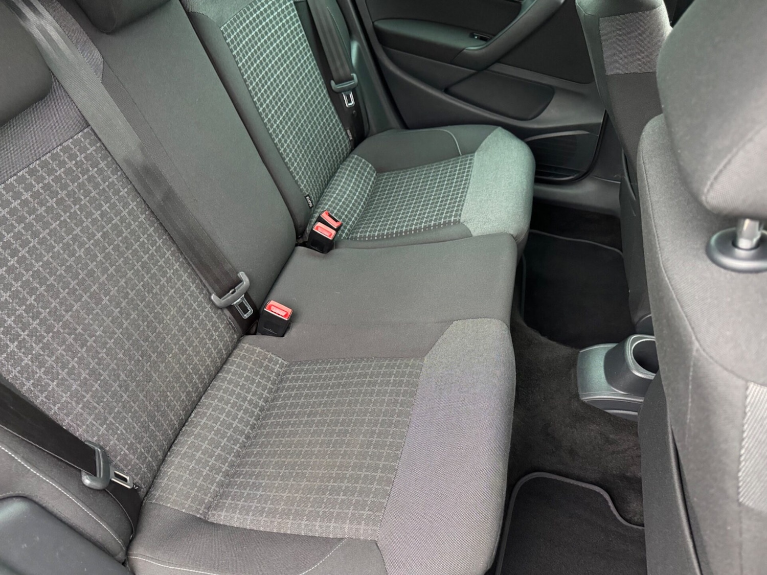 Used Volkswagen Polo 2016 for sale - 76576608: Photo 52