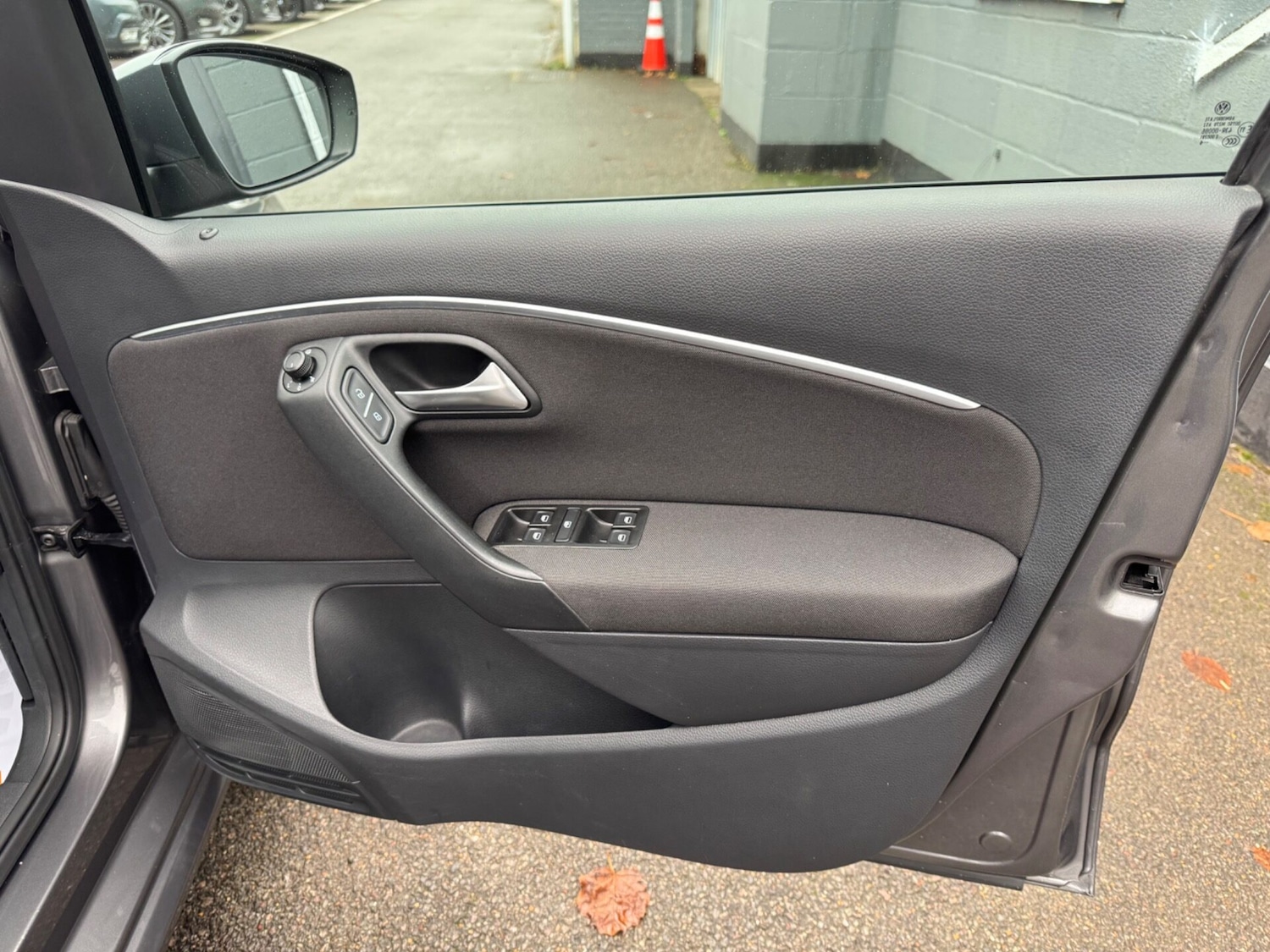 Used Volkswagen Polo 2016 for sale - 76576608: Photo 58