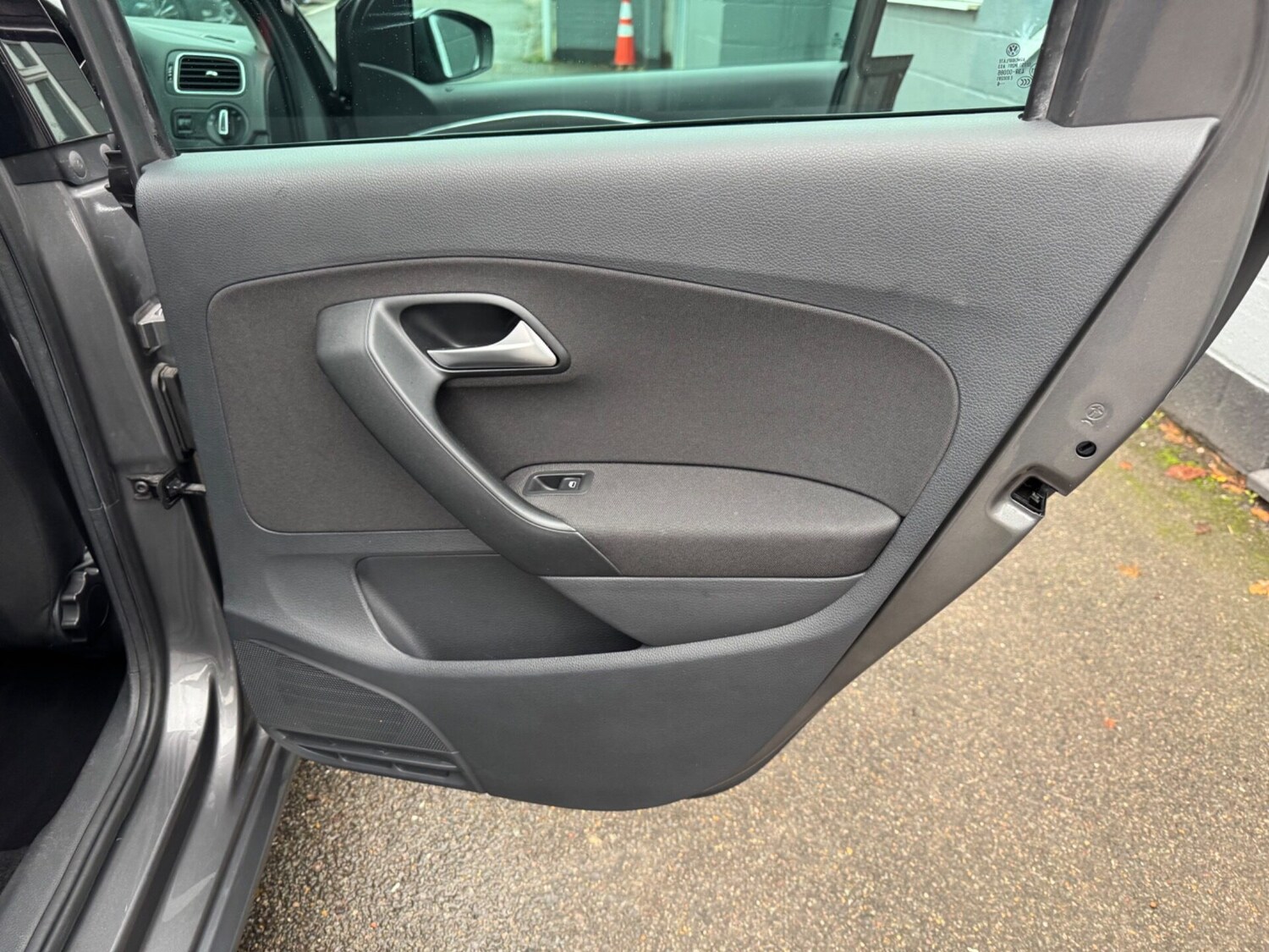 Used Volkswagen Polo 2016 for sale - 76576608: Photo 59