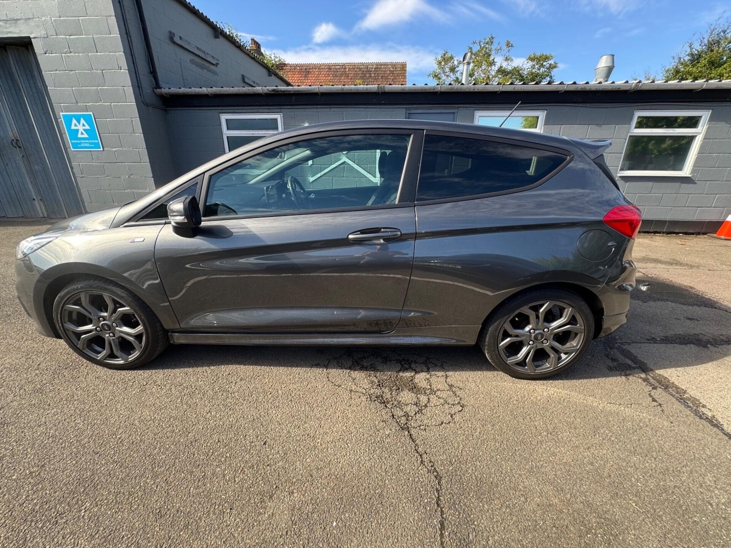 Used Ford Fiesta 2018 for sale - 76576607: Photo 6