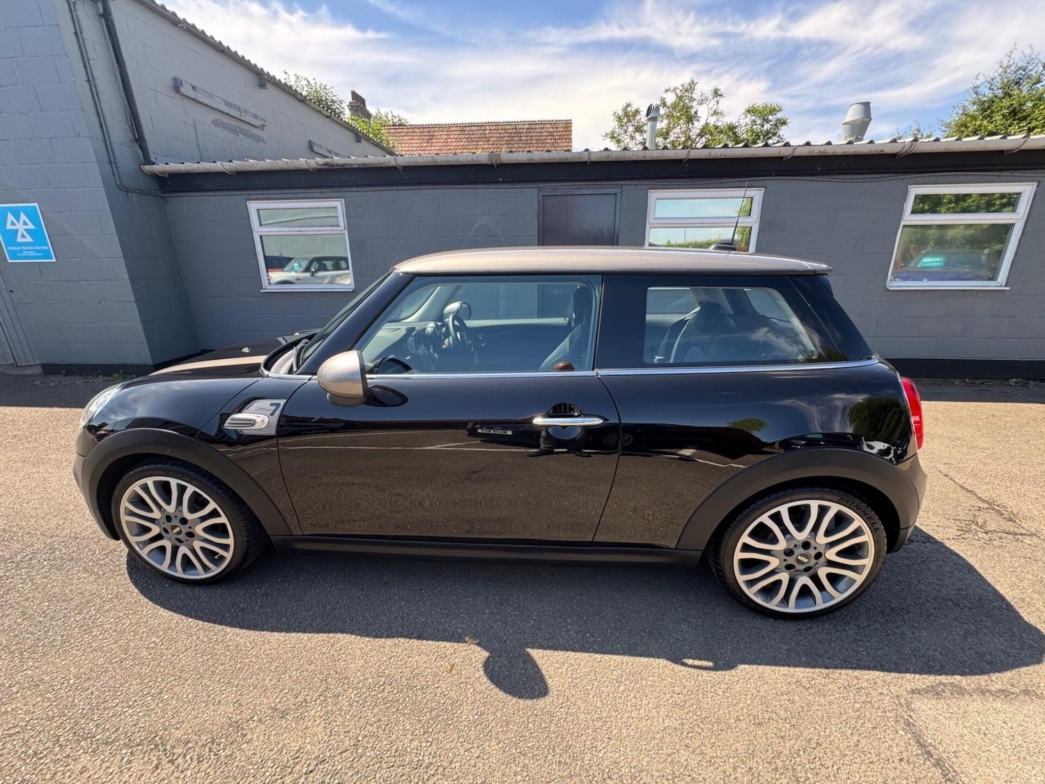 Used MINI Hatch 2017 for sale - 76576603: Photo 7
