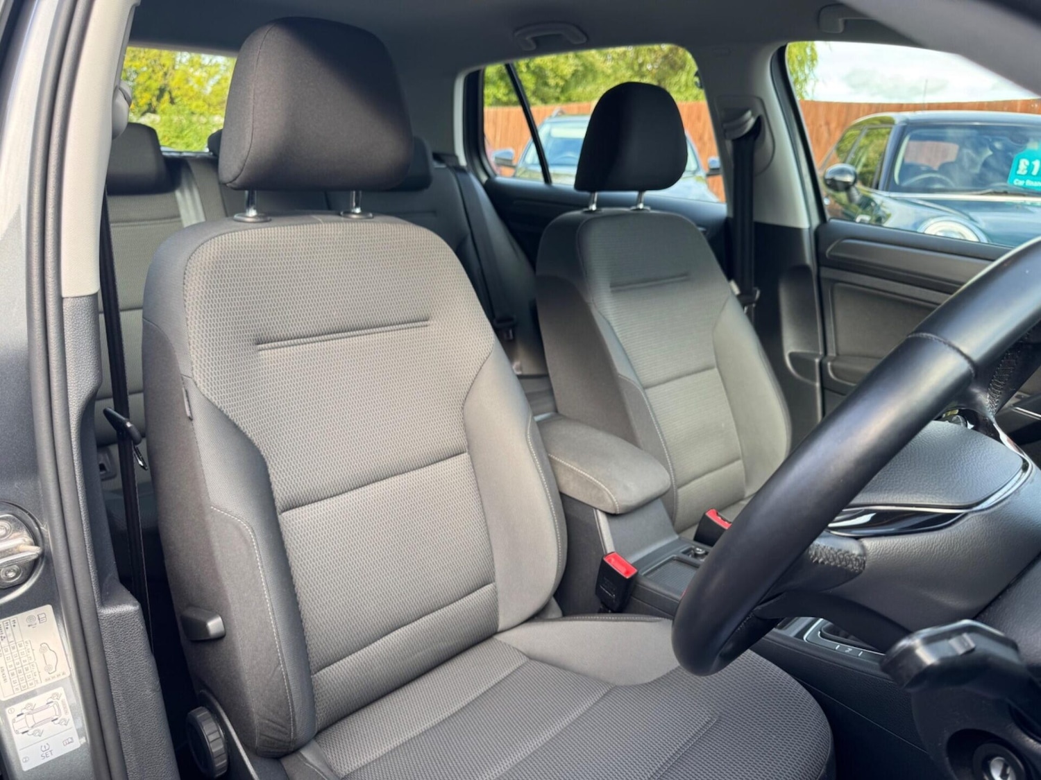 Used Volkswagen Golf 2018 for sale - 76576605: Photo 16