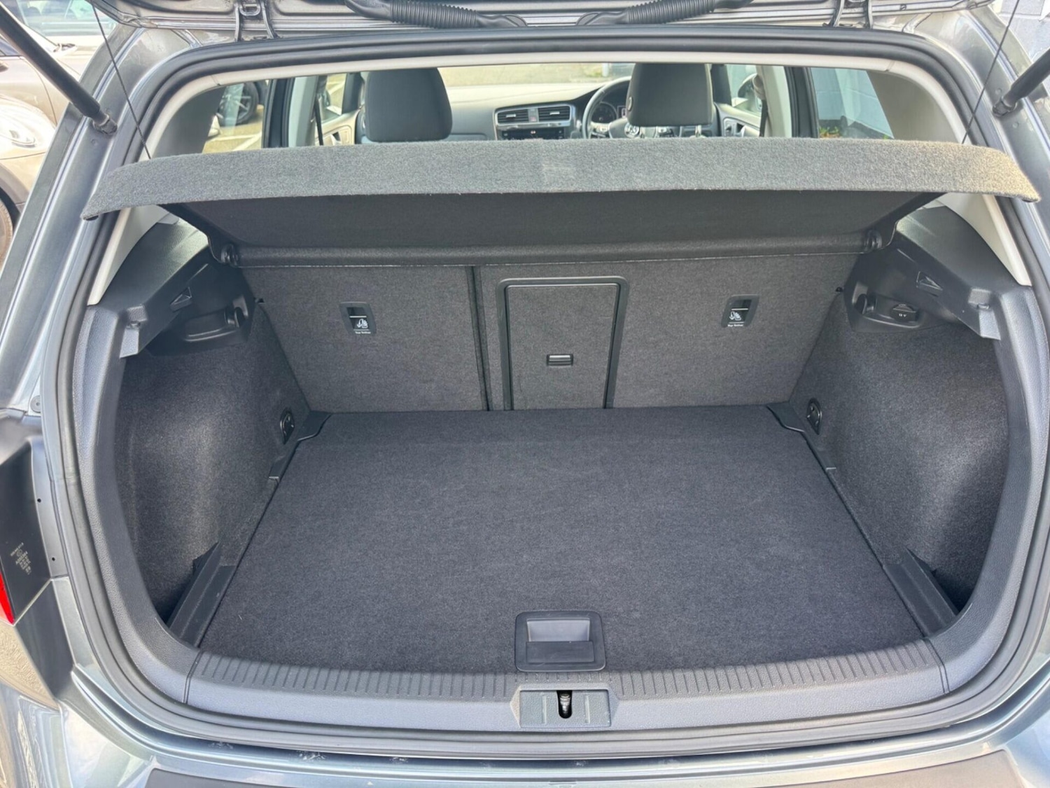 Used Volkswagen Golf 2018 for sale - 76576605: Photo 51