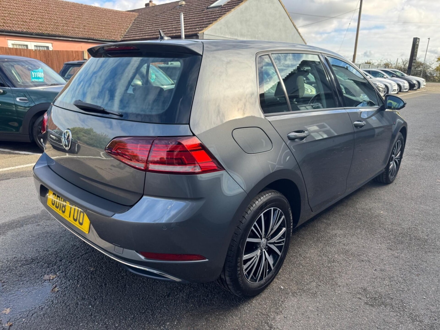 Used Volkswagen Golf 2018 for sale - 76576605: Photo 8