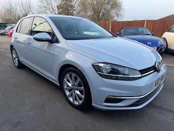 Used Volkswagen Golf 2017 for sale - 77805083: Photo