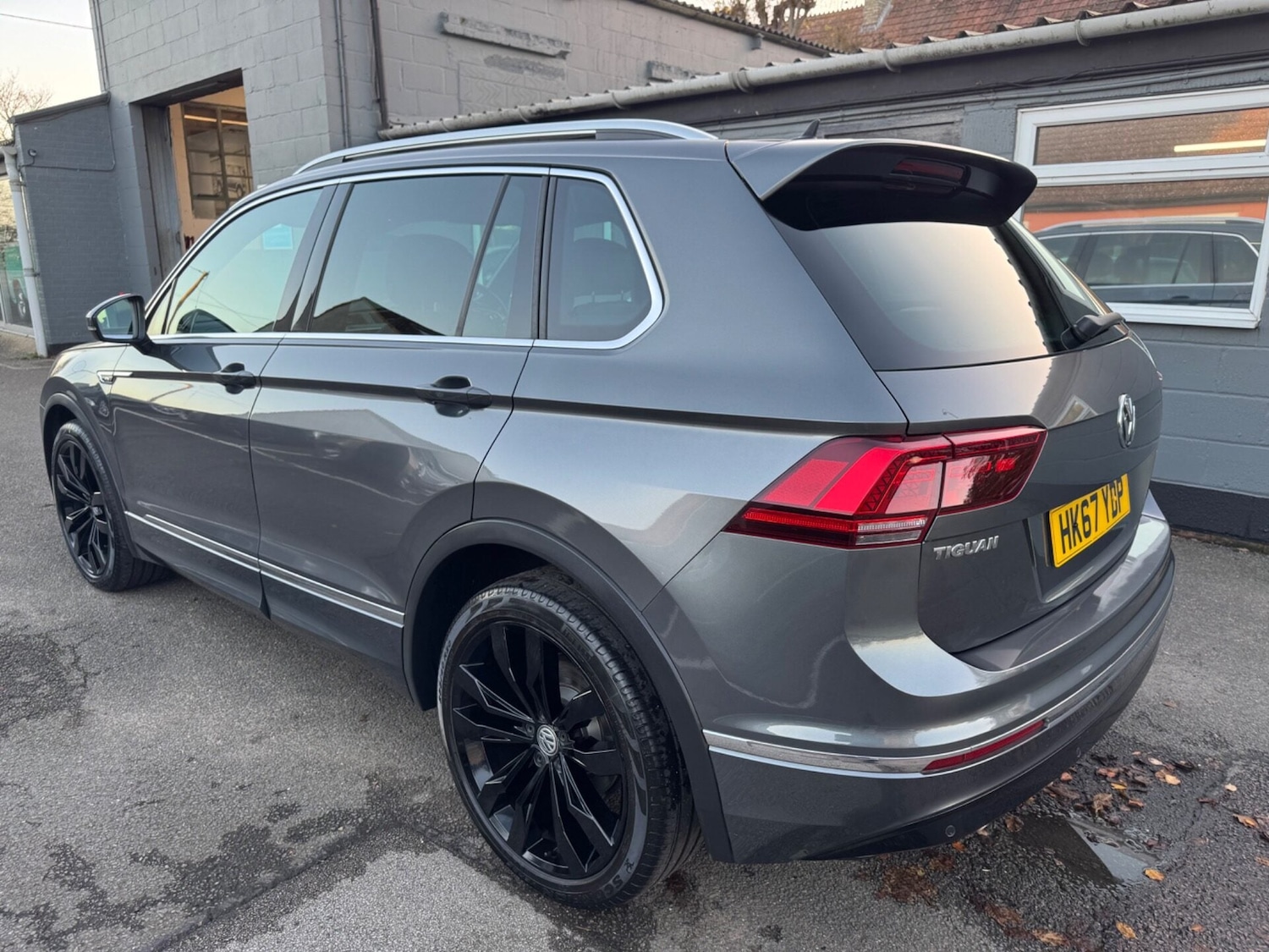 Used Volkswagen Tiguan 2018 for sale - 77167120: Photo 12