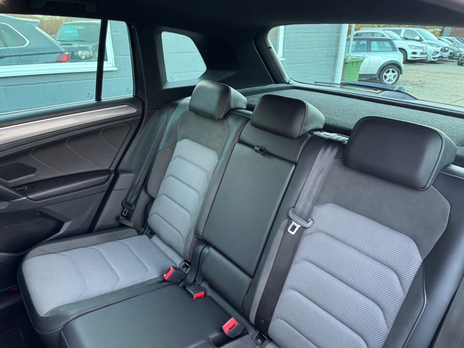 Used Volkswagen Tiguan 2018 for sale - 77167120: Photo 28