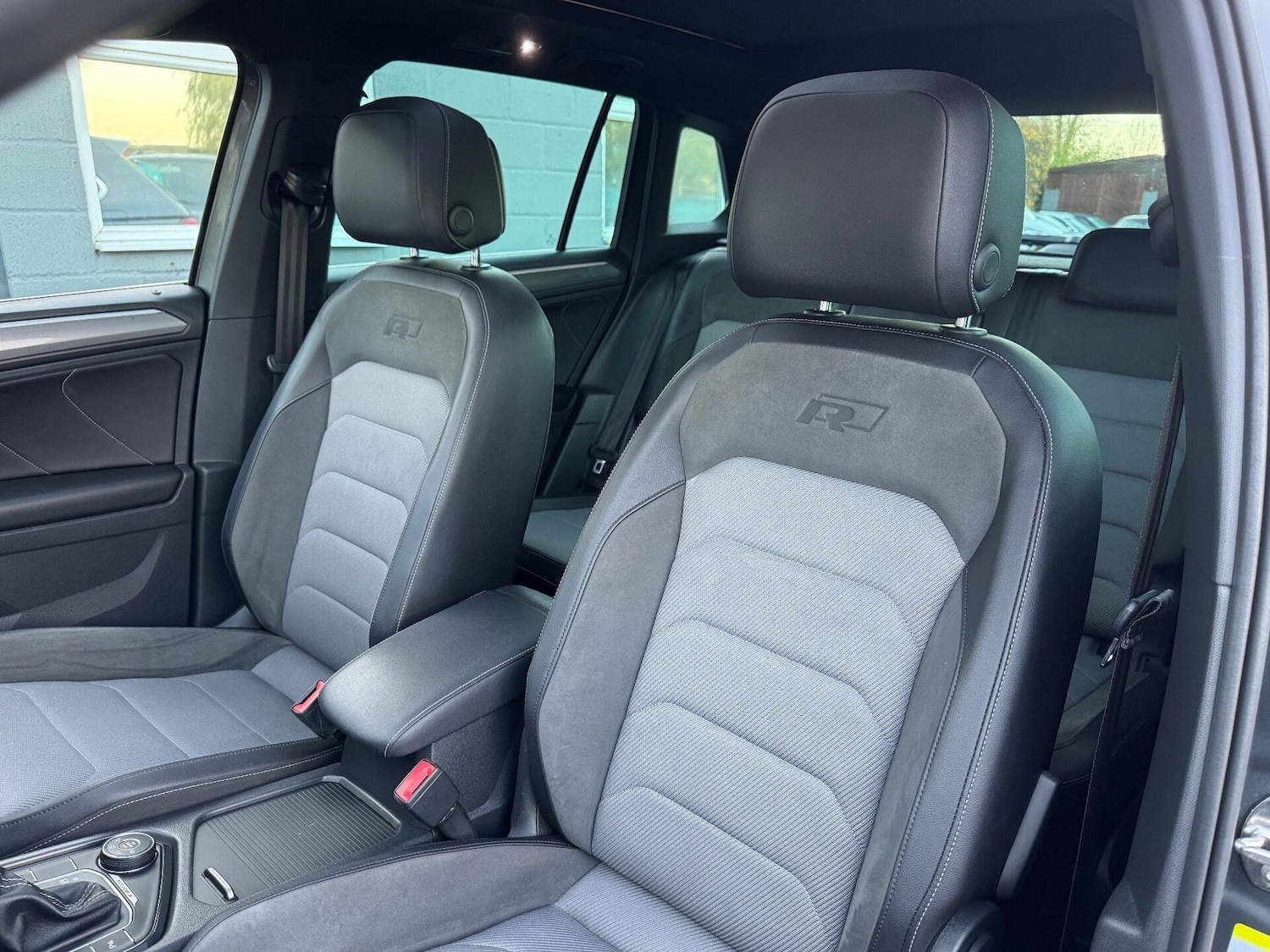 Used Volkswagen Tiguan 2018 for sale - 77167120: Photo 29