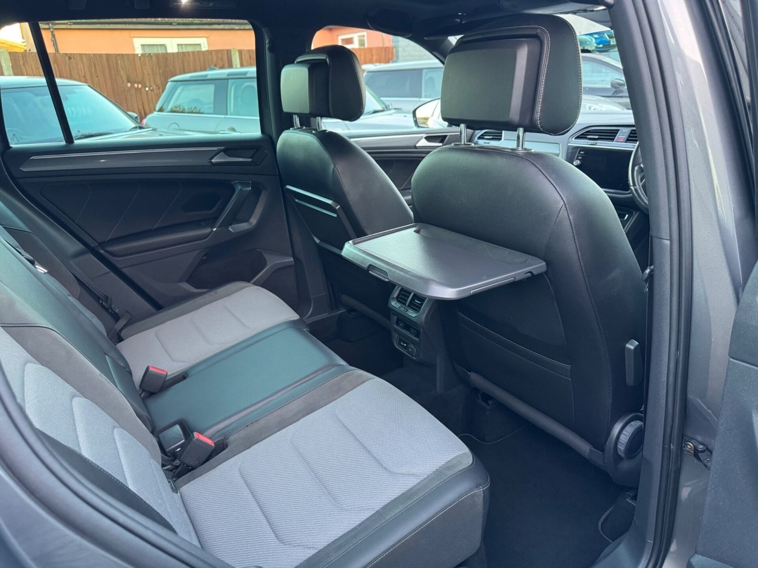 Used Volkswagen Tiguan 2018 for sale - 77167120: Photo 53