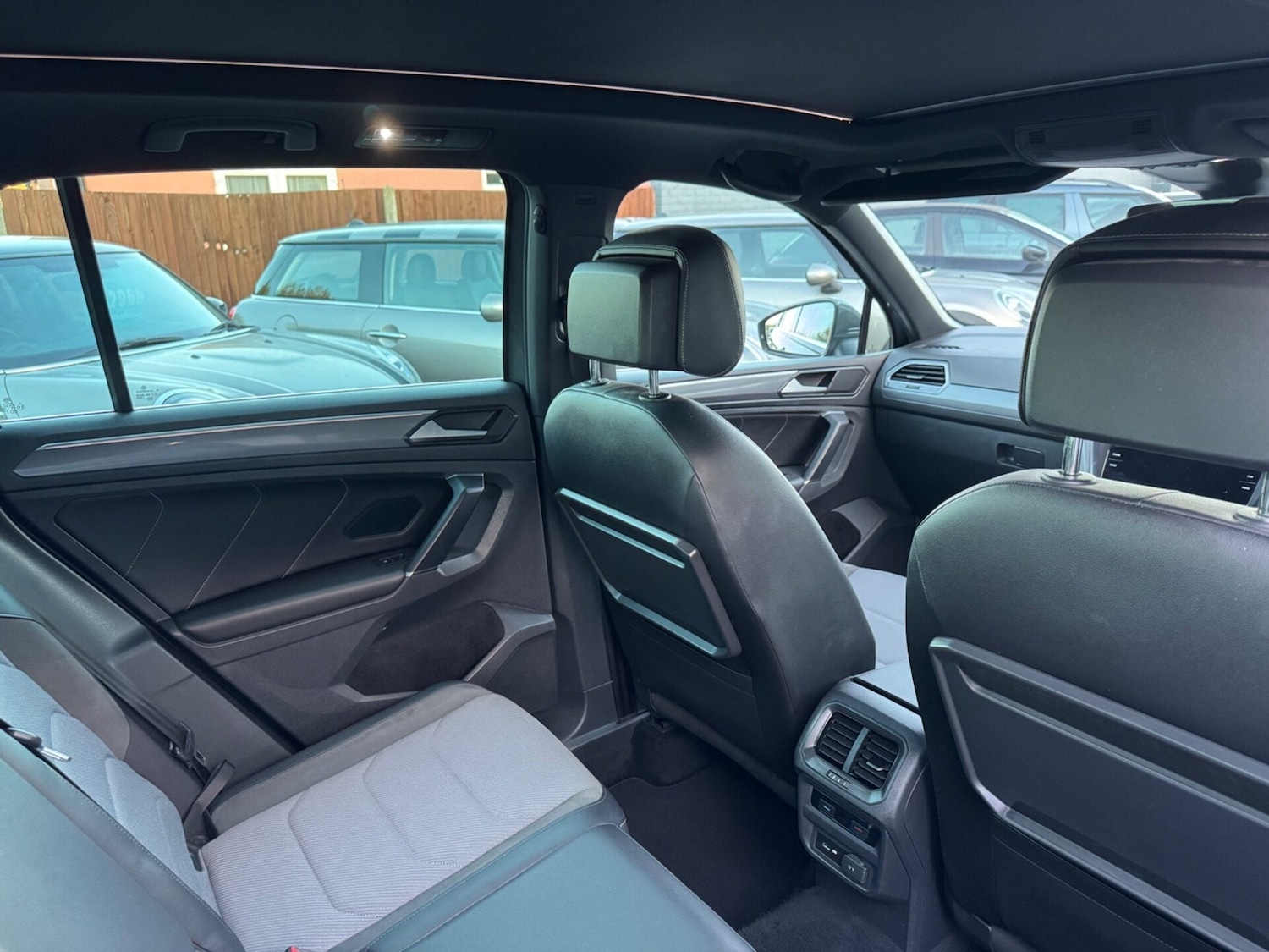 Used Volkswagen Tiguan 2018 for sale - 77167120: Photo 58