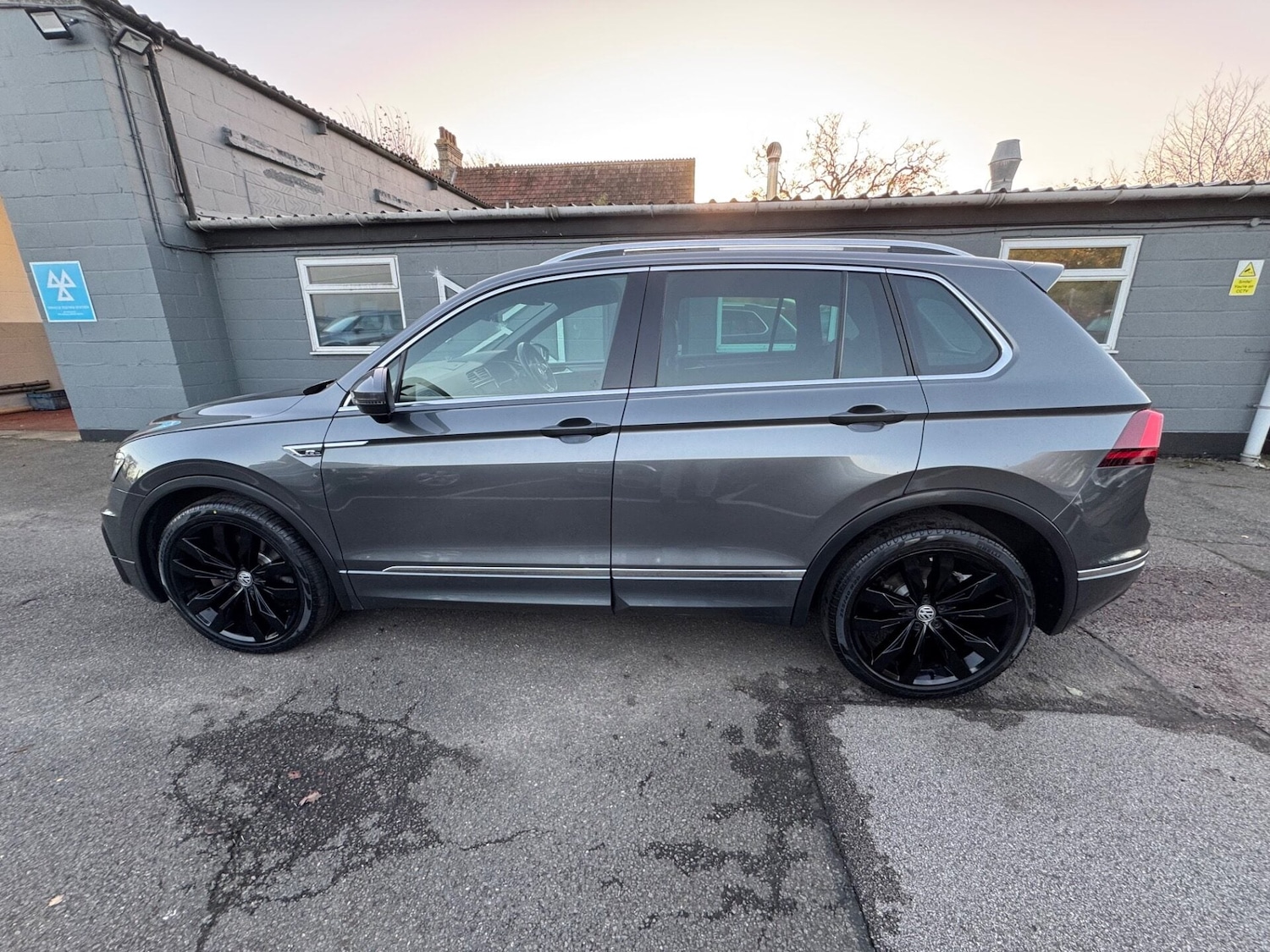 Used Volkswagen Tiguan 2018 for sale - 77167120: Photo 6